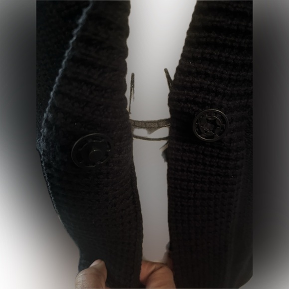 One button cardigan sweater - Picture 8 of 8